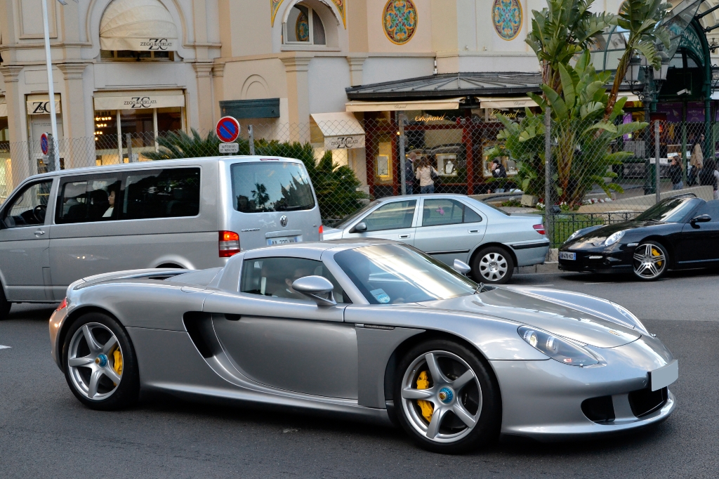 Porsche_Carrera_GT_(7129619255).jpg